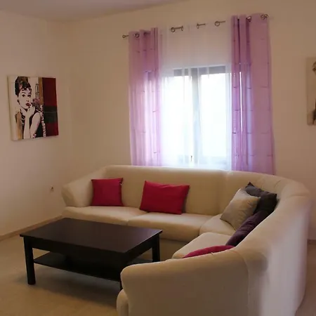 Sandra Apartman *