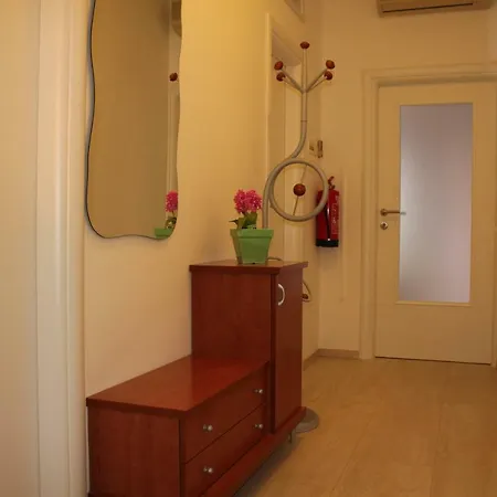 Sandra Apartman Póla